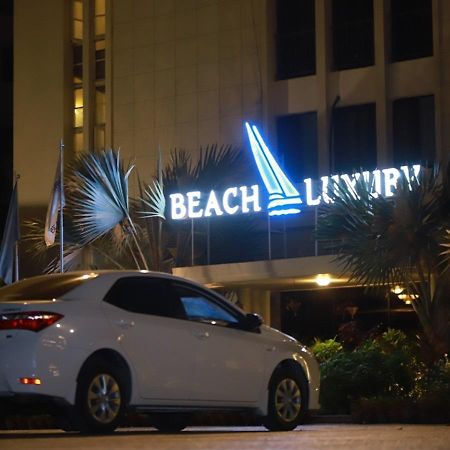 فندق كراتشيفي  فندق بيتش لوكشري المظهر الخارجي الصورة